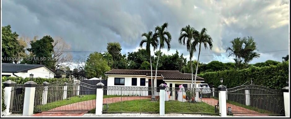 8655 SW 97th Rd, Miami FL 33173