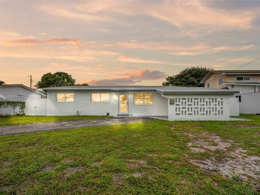 6440 Buchanan St, Hollywood FL 33024