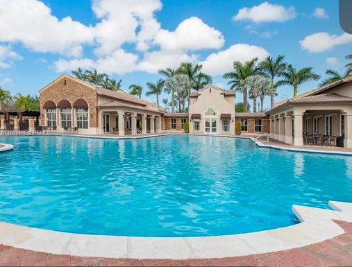 1398 NE 33rd Ave # 25, Homestead FL 33033