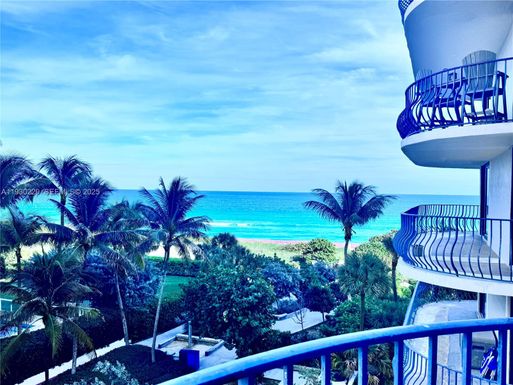 8877 Collins Ave # 402, Surfside FL 33154