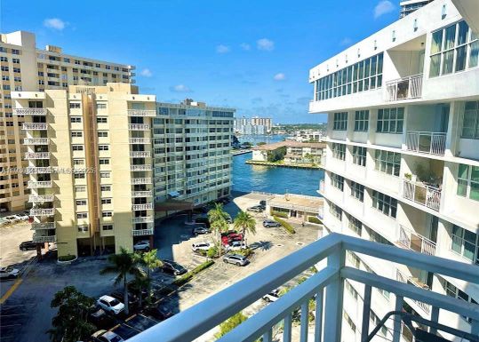 1801 S Ocean Dr # 741, Hallandale Beach FL 33009