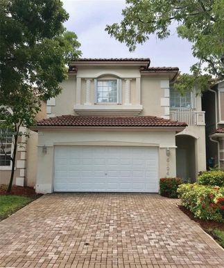 6834 NW 107th Pl, Doral FL 33178