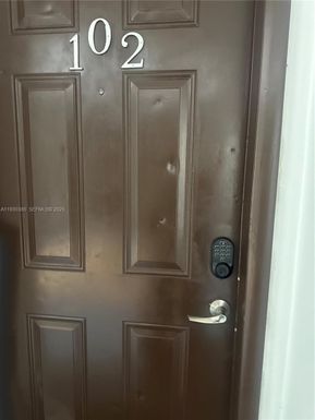 212 Lake Pointe Dr # 102, Oakland Park FL 33309