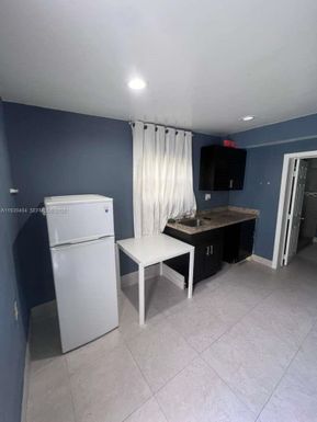 3101 SW 14th St # 1, Fort Lauderdale FL 33312