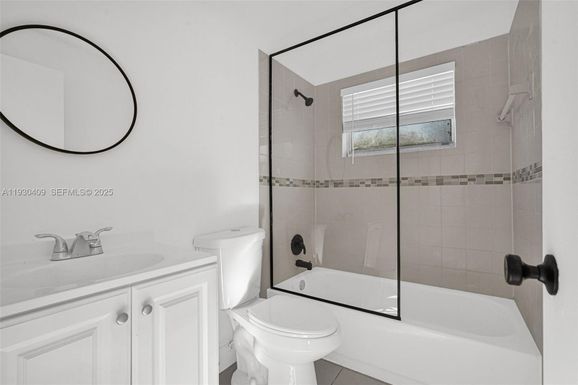 8295 NE Miami Ct # 4, Miami FL 33138