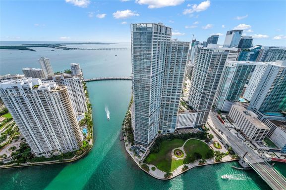 300 Biscayne Blvd Way # 5104, Miami FL 33131