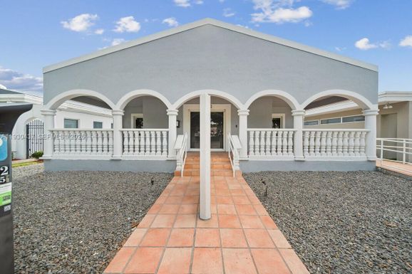 2424 SW 22nd St, Miami FL 33145