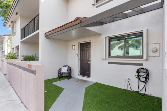 13408 SW 62nd St # 103K, Miami FL 33183