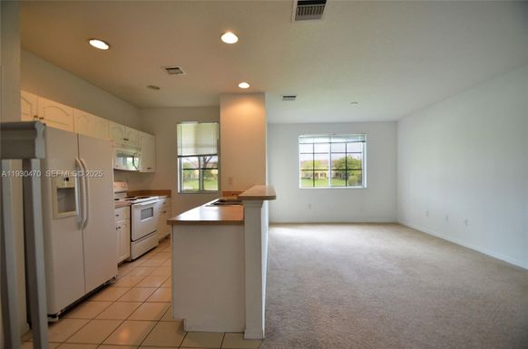 6037 SW 19th Pl # 6037, North Lauderdale FL 33068
