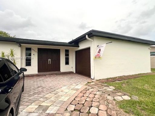10631 NW 28th St, Sunrise FL 33322