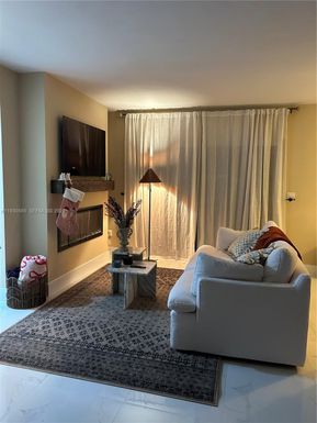 10750 SW 43rd Ln, Miami FL 33165