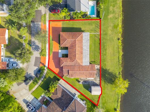 9380 SW 83rd St, Miami FL 33173