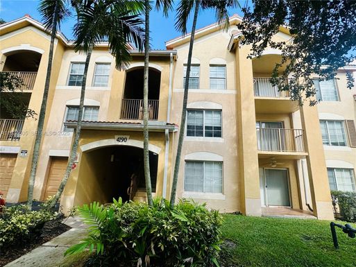 4190 San Marino Blvd # 303, West Palm Beach FL 33409