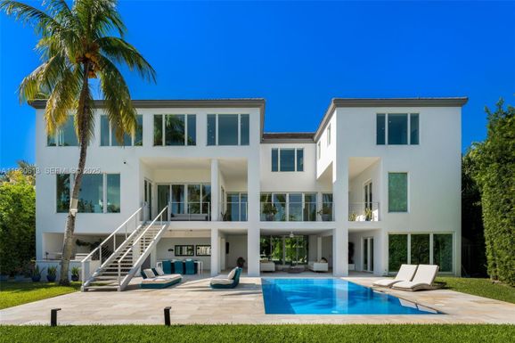 481 S Mashta Drive, Key Biscayne FL 33149