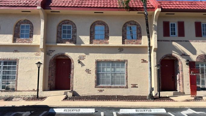 3064 Riverside Dr # 6G, Coral Springs FL 33065