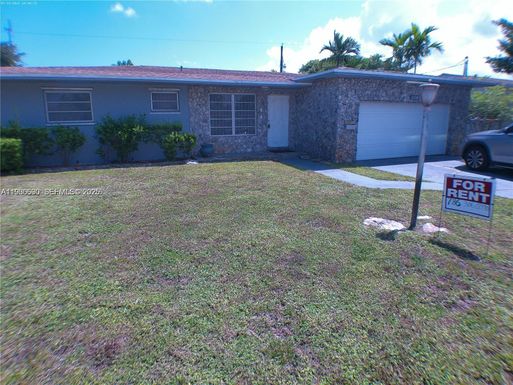 5360 Fletcher St, Hollywood FL 33021