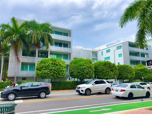 1700 Meridian Ave # 303, Miami Beach FL 33139