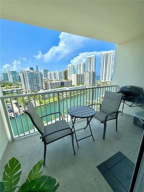 300 Bayview Dr # 1603, Sunny Isles Beach FL 33160