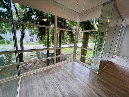 210 172nd St # 225, Sunny Isles Beach FL 33160