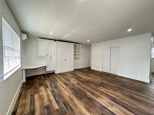 112 NW 2nd Ave # C, Hallandale Beach FL 33009