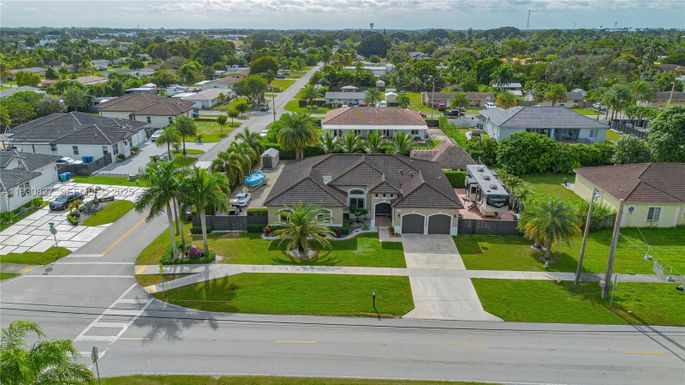 16900 SW 296th St, Homestead FL 33030