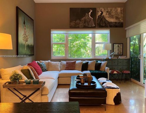 20000 E Country Club Dr # 114, Aventura FL 33180