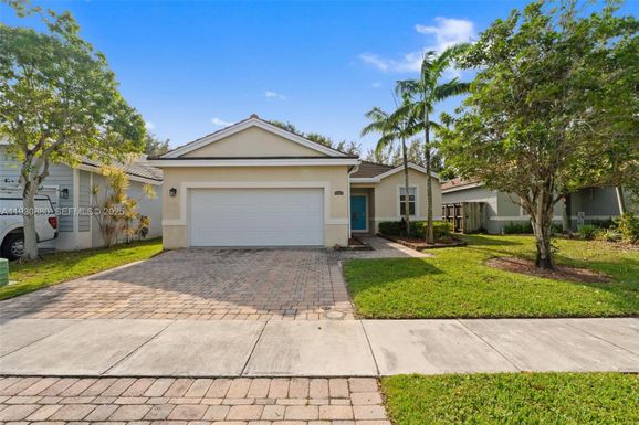 3448 NE 1st St # 3448, Homestead FL 33033