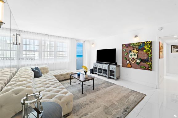 100 Lincoln Rd # 1523, Miami Beach FL 33139