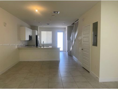 6455 NW 103rd Pl # 106, Doral FL 33178