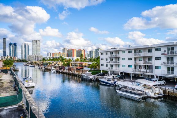 3716 NE 168th St # 304, North Miami Beach FL 33160