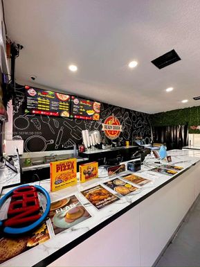 Pizzeria for Sale In Hialeah, Hialeah FL 33016