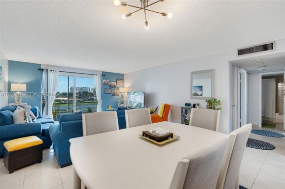 321 SE 3rd St # 502, Dania Beach FL 33004