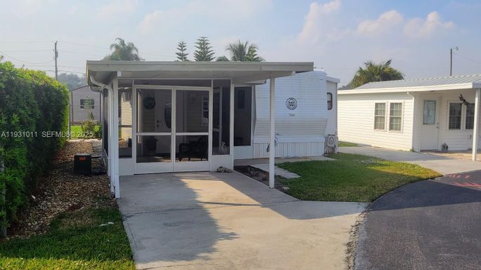 1339 Old Lakeport Rd., Lake Port FL 33471