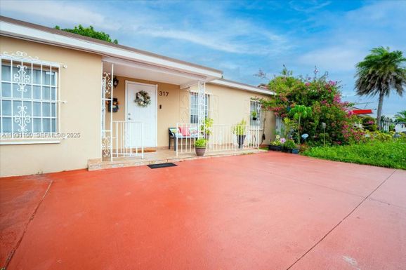 317 W 36th St # 317, Hialeah FL 33012