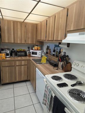 8035 SW 107th Ave # 221, Miami FL 33173