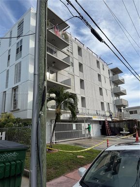 8305 Crespi Blvd # 5A, Miami Beach FL 33141