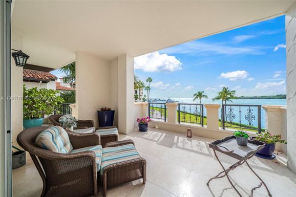 2332 Fisher Island Dr # 4302, Miami Beach FL 33109