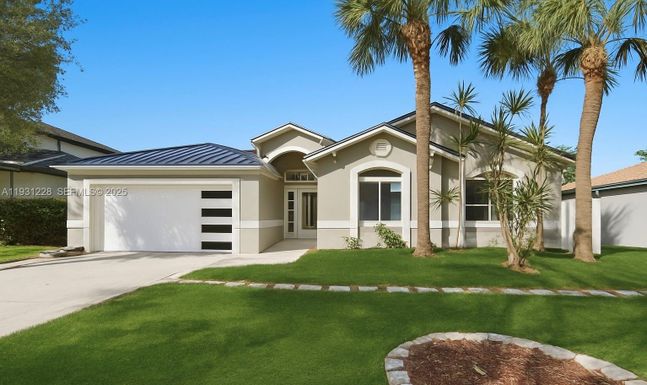 16859 Crestview Ln # 16859, Weston FL 33326