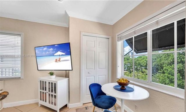 924 SE 2nd St # 19, Fort Lauderdale FL 33301