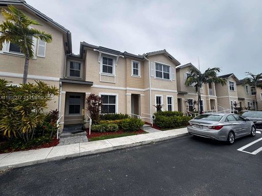 2819 SE 1st Dr # 5, Homestead FL 33033