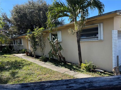 17960 NE 6th Ave, North Miami Beach FL 33162