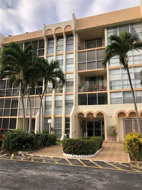 601 Three Islands Blvd # 316, Hallandale Beach FL 33009