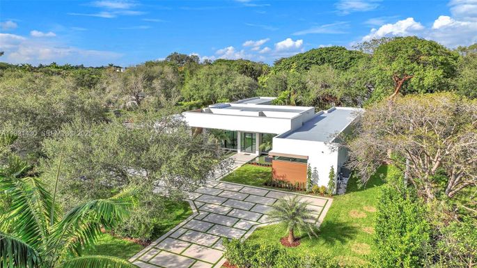 11395 SW 88th Ave, Miami FL 33176