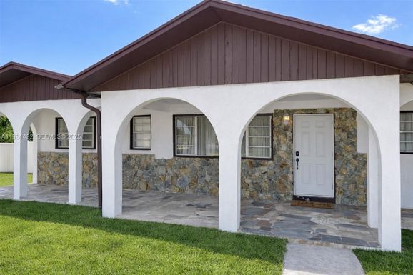 3440 NW 206th St # A, Miami Gardens FL 33056