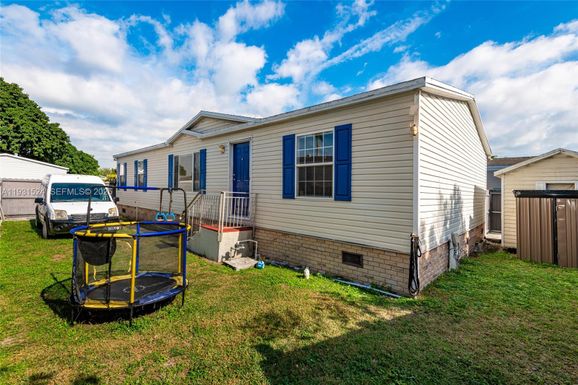 220 #186 NE 12th Ave, Homestead FL 33030