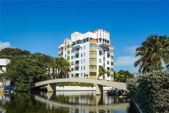 2421 Lake Pancoast Dr # 5C, Miami Beach FL 33140