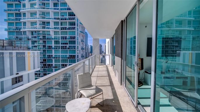 55 SE 6th St # 2700, Miami FL 33131