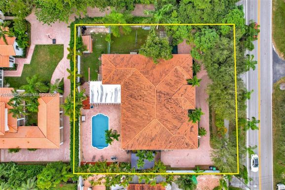 5750 SW 67th Ave # 5750, Miami FL 33143