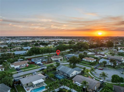 9612 Wyoming Ct, Boca Raton FL 33434