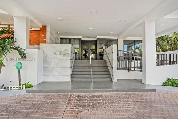 4301 Collins Ave # 803, Miami Beach FL 33140